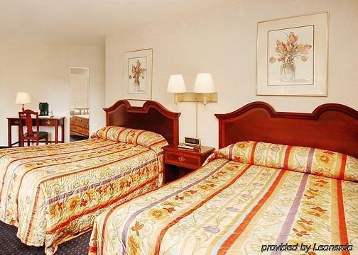 Rodeway Inn Skyland Гатлинбург Номер фото