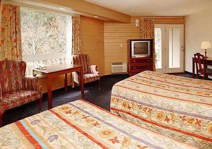Rodeway Inn Skyland Гатлинбург Номер фото
